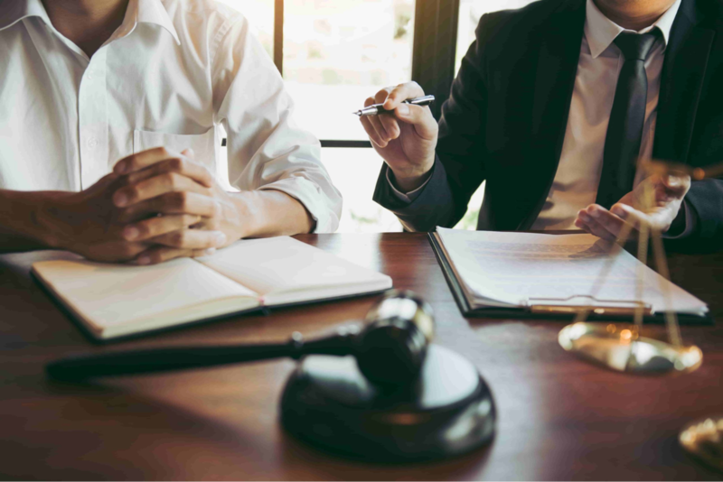 Khi gặp vấn đề pháp lý phức tạp, hãy tìm đến công ty tư vấn luật để được hỗ trợ kịp thời và chuyên nghiệp